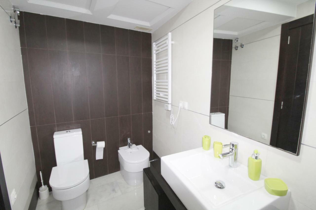 Precioso Apartamento Al Lado De Las Torres De Serrano Valencie Exteriér fotografie