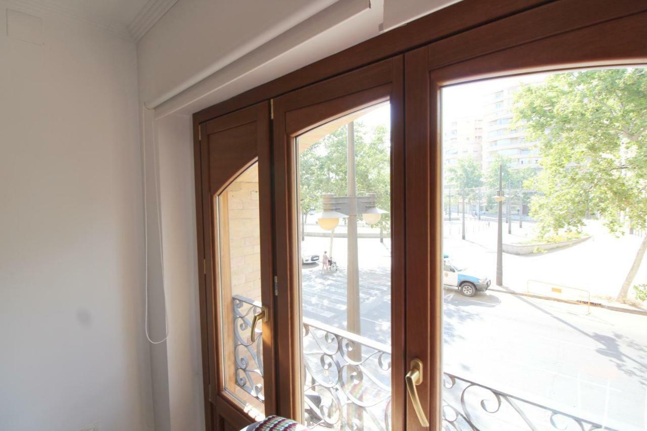 Precioso Apartamento Al Lado De Las Torres De Serrano Valencie Exteriér fotografie